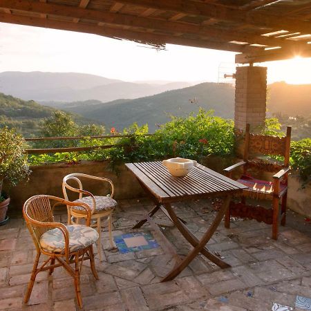Casa La Valle, Gubbio, Frazione Santa Cristina住宿加早餐旅馆 外观 照片